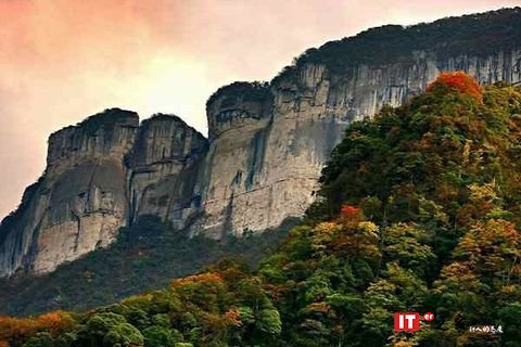 重庆景点排行榜第三名：南山金佛山